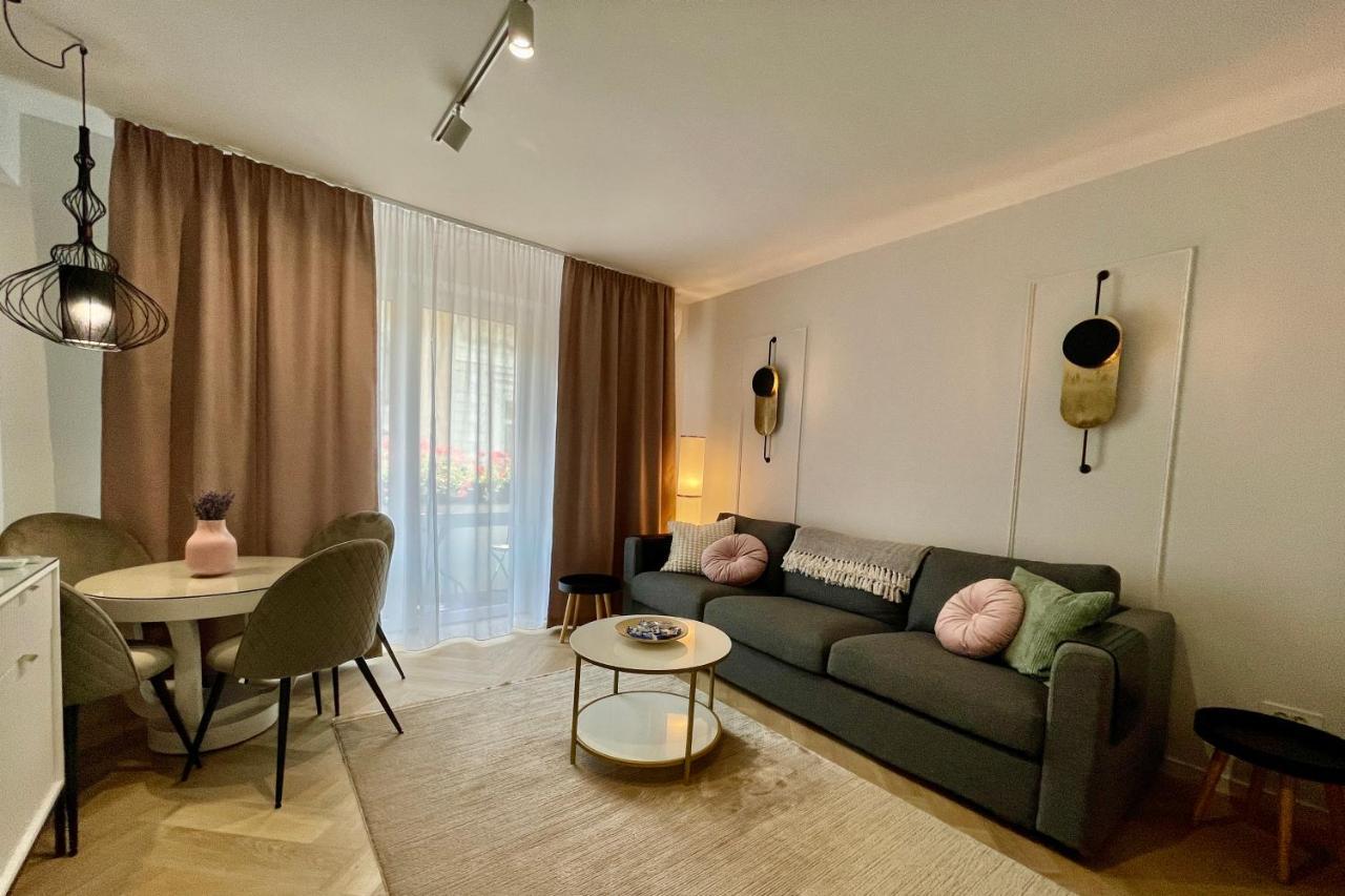 Jeny Boutique Apartment Târgu-Mureş Eksteriør billede