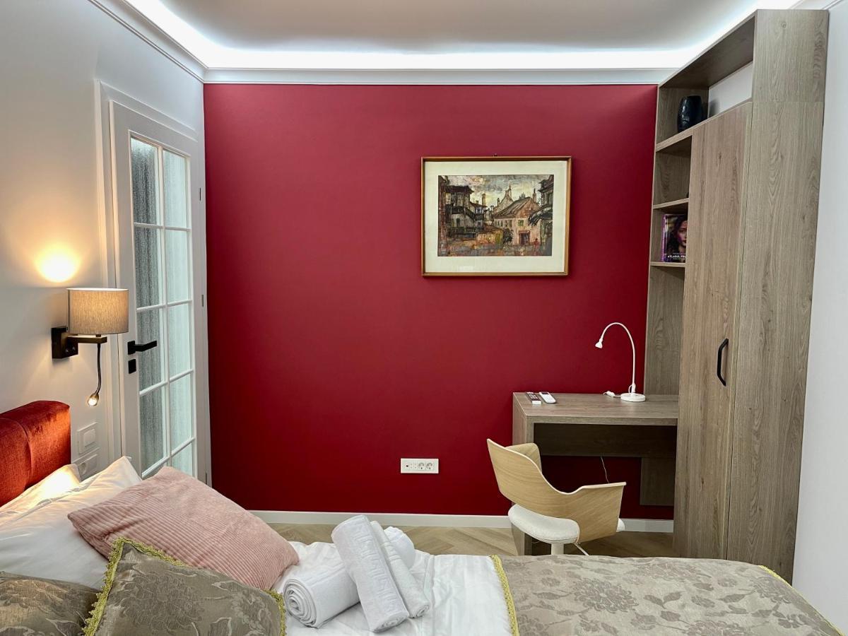 Jeny Boutique Apartment Târgu-Mureş Eksteriør billede